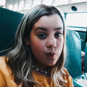 Meet your Posher, Haylie